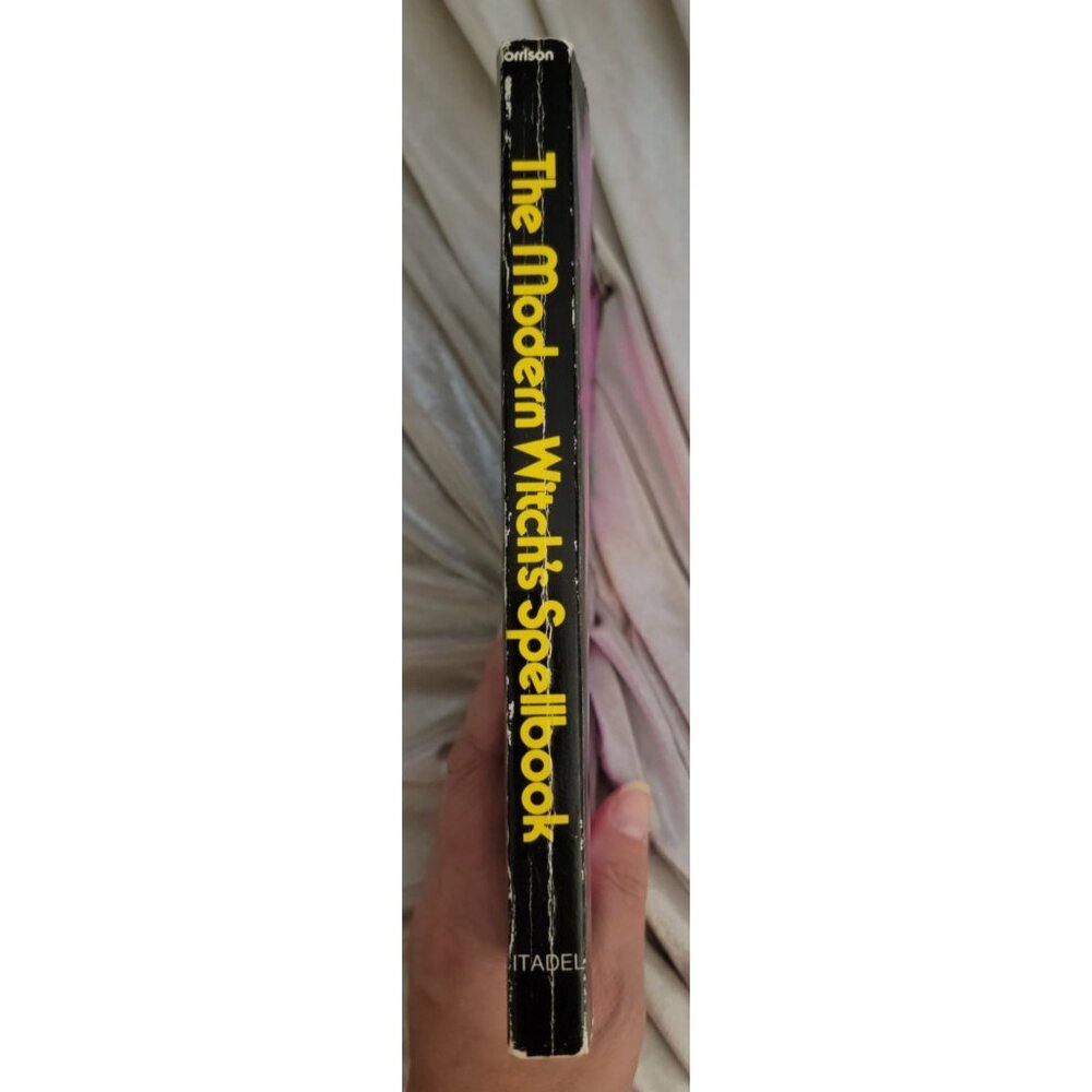 The Modern Witch’s Spellbook (1971) Sarah Lyddon Morrison | Vintage Occult Paper - Picture 2 of 8